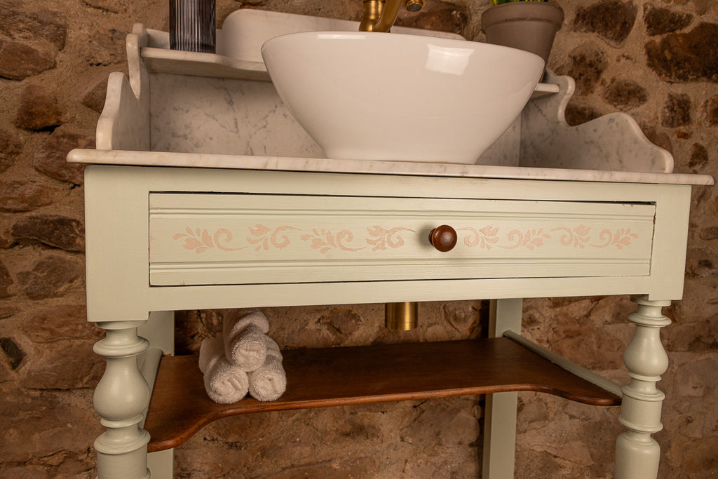 Meuble vasque ancien de salle de bain en bois et marbre