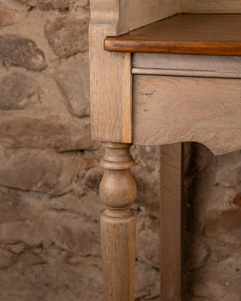 Meuble vasque en bois massif de style Louis-Philippe