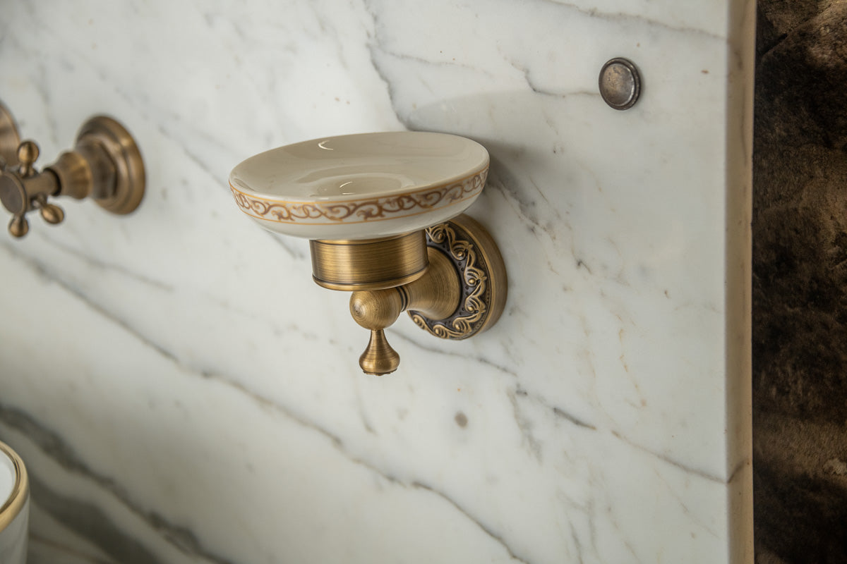 Meuble sous vasque ancien de 1928 en bois et marbre avec miroir éclairant