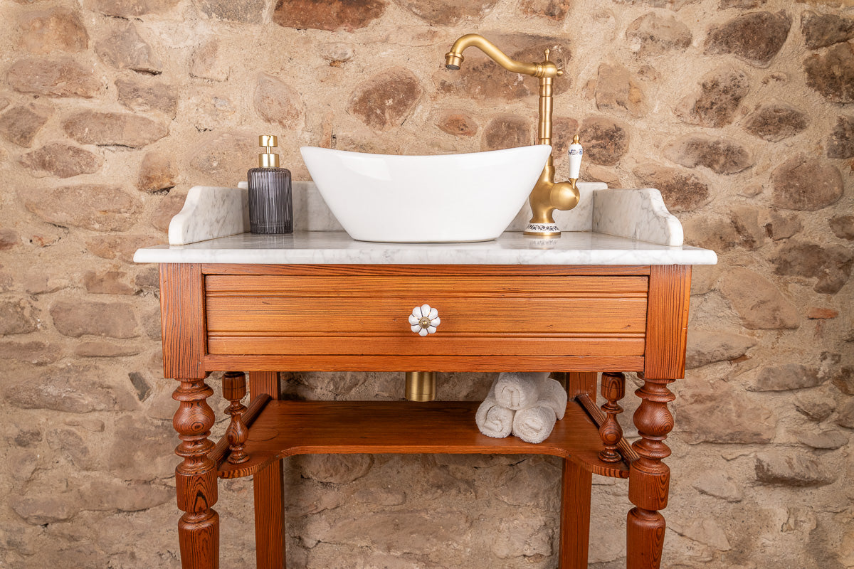 Meuble vasque ancien en pitchpin massif & plateau en marbre blanc